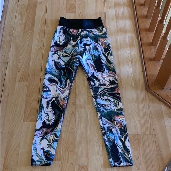 nike marble leggings